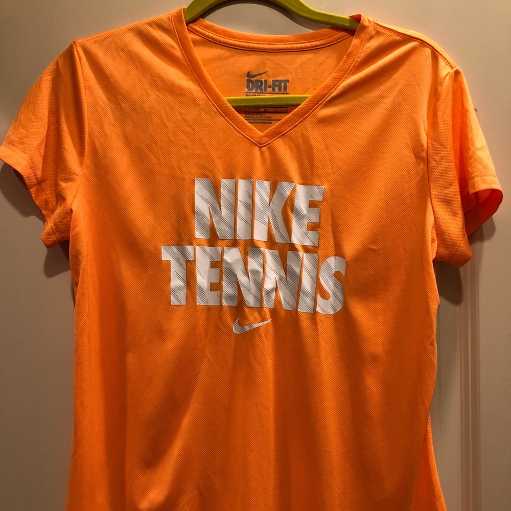 Nike dry fit workout shirt